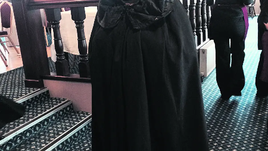Historic cloak is special ‘guest' at Bantry 1916 women's event Image