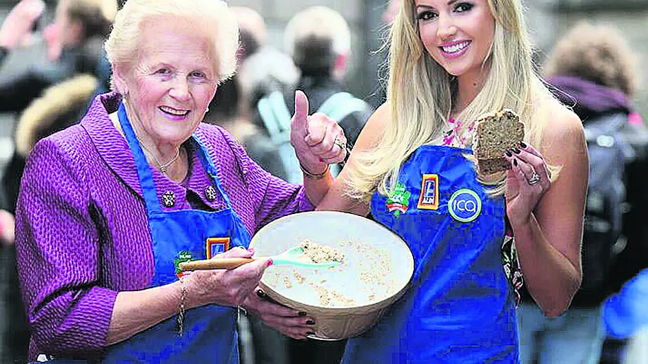 Aldi again sponsors baking competition Image