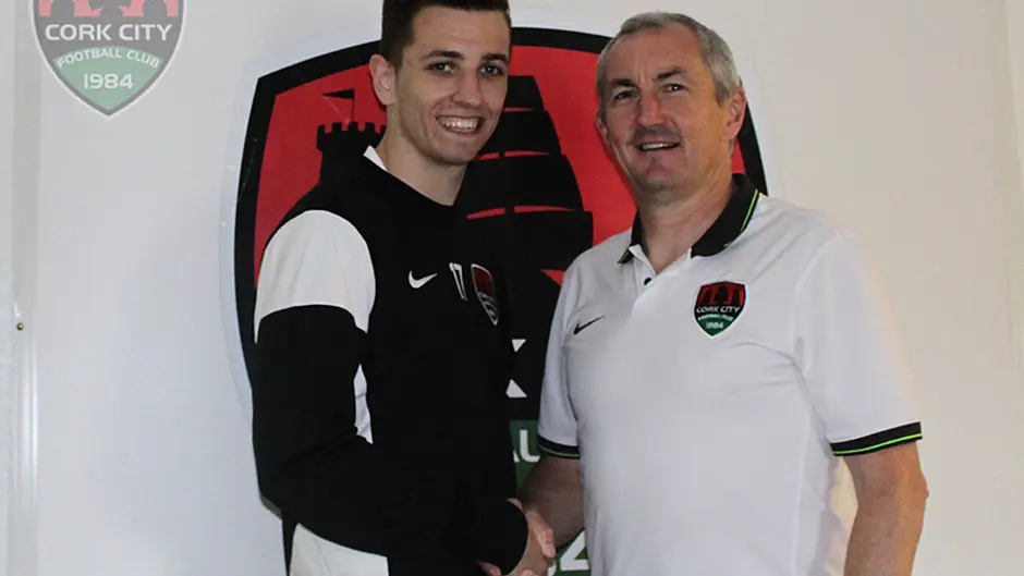 Connor Ellis signs first professional contract with Cork City Image