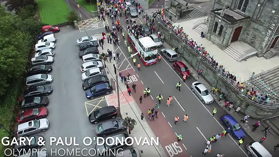 Stunning drone footage of crowds in Skibbereen for O'Donovans homecoming Image