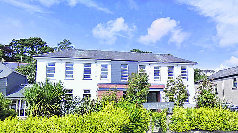 Bantry court table's French polish ‘a credit' to teenager Image