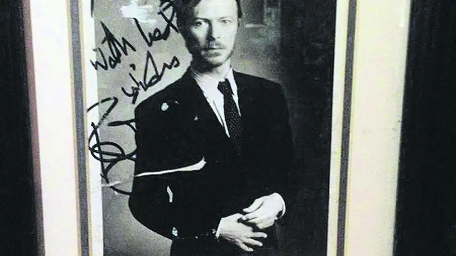 Missing camera fails to spoil Bowie's Clon visit Image