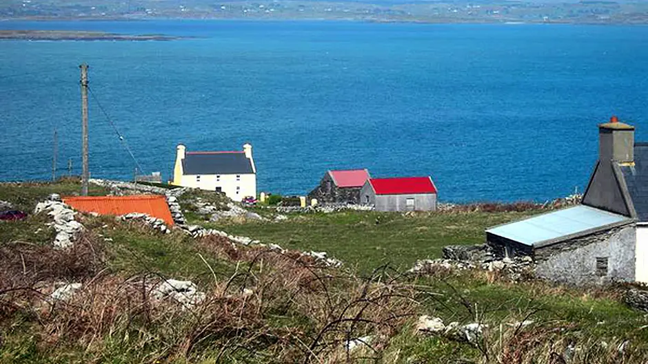 Islanders not happy with reduced voting times Image