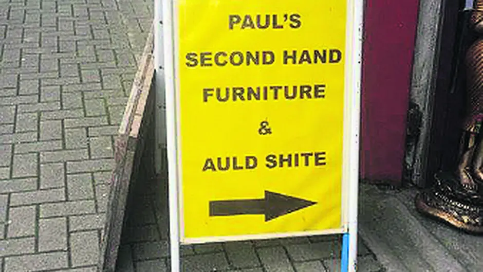 Paul's ‘Auld Shite' strikes a chord with Clonakilty shoppers Image