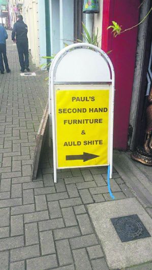 Paul's ‘Auld Shite' strikes a chord with Clonakilty shoppers Image