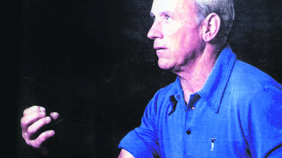 New book captures the brilliance of legendary bowler Mick Barry Image