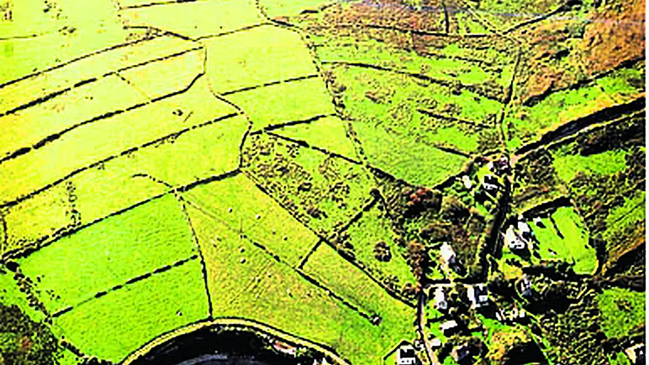 Fancy a large plot on a Long Island? Image