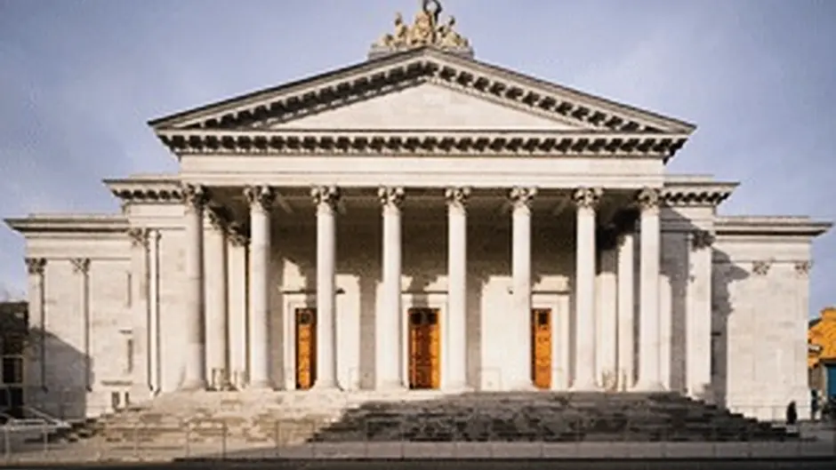 Year's jail for social worker who created fake foster placements Image