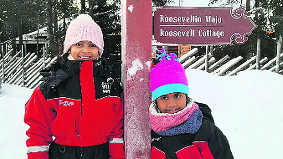 The day two Union Hall sisters met Santa Claus Image