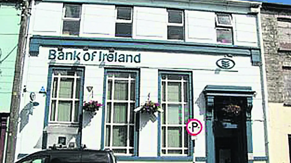 Anger as BoI in Dunmanway to lose its counter & coin services Image