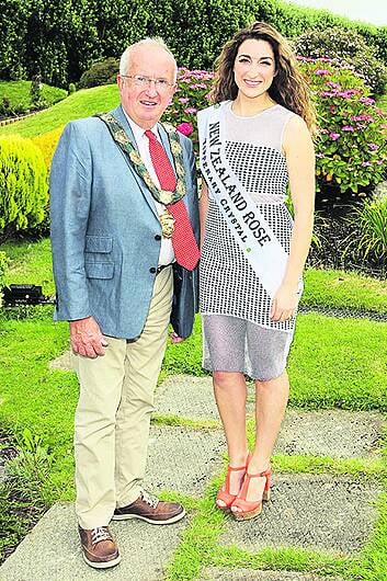 Clon's Niamh carries  Kiwi hopes in Tralee Image