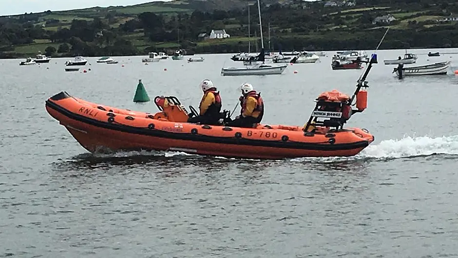 Baltimore RNLI assists sailors after yacht loses power off Mizen Head Image