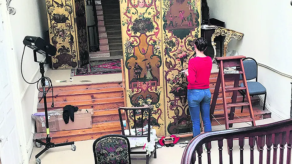 German students begin Bantry House restoration work Image