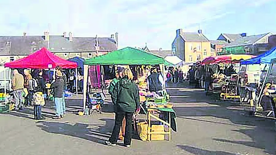 Skibb market traders to challenge by-laws Image