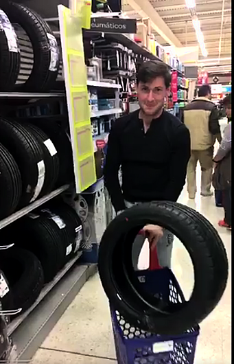 VIDEO: Watch what happens when Olympic heroes Gary and Paul O'Donovan go bike and tyre shopping in Spain! Image