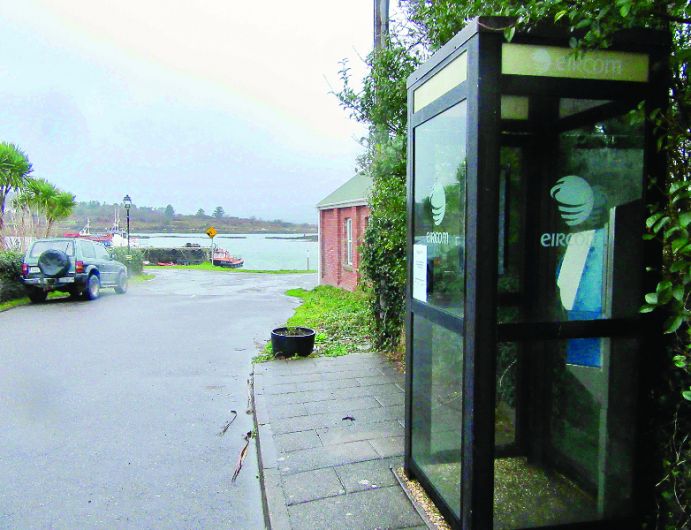 Payphones to go despite mobile blackspots Image