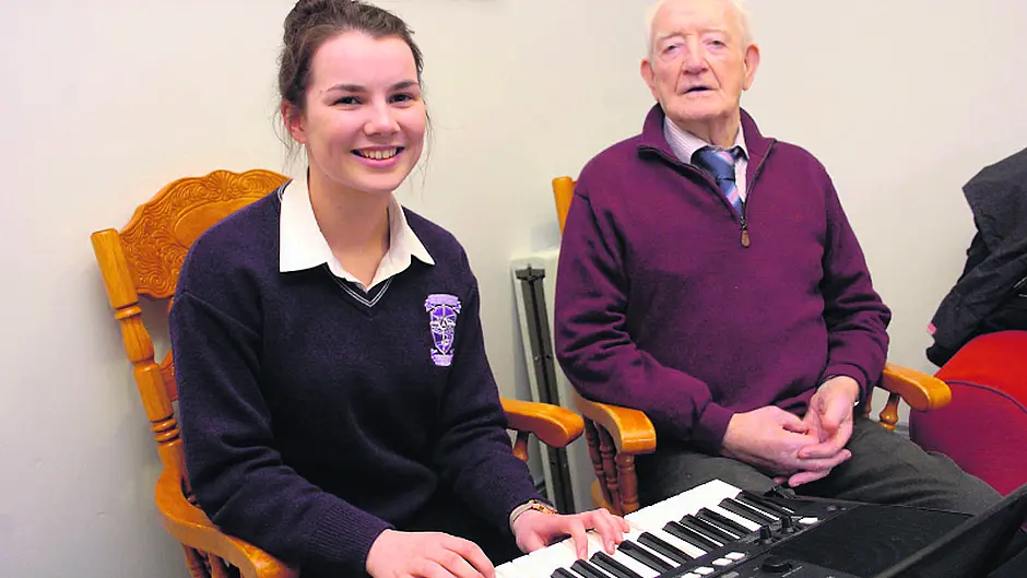 Skibbereen pupils 'giving the gift of  their time' Image