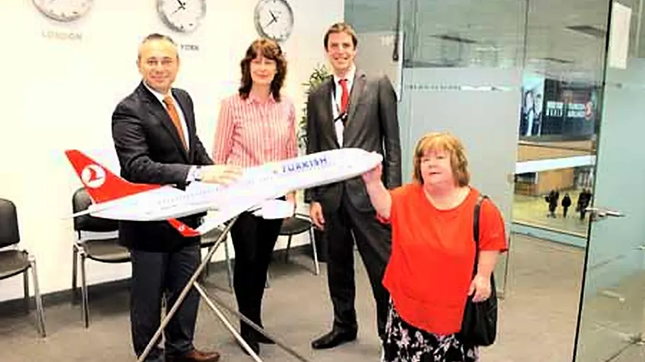 Airline will sponsor film festival award Image