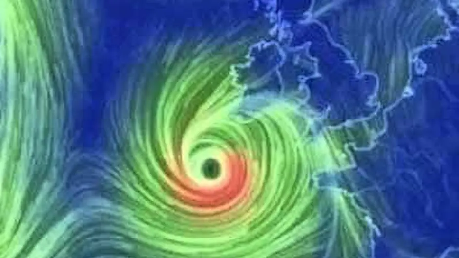 Hurricane Ophelia makes landfall in West Cork Image