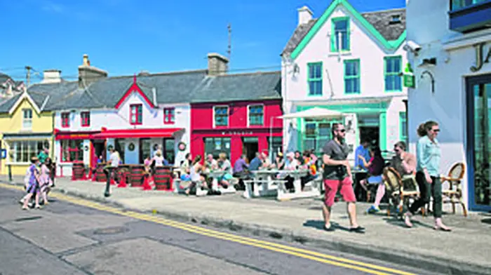 Fury over plans to charge businesses €125 for every ‘al fresco' dining table Image