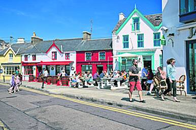 Fury over plans to charge businesses €125 for every ‘al fresco' dining table Image