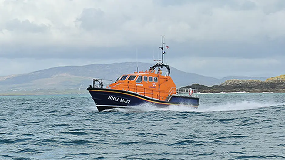 Baltimore RNLI carry out medivac from Cape Clear today Image