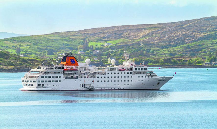 Bere Island opens its arms as 170 cruise liner passengers pay visit Image
