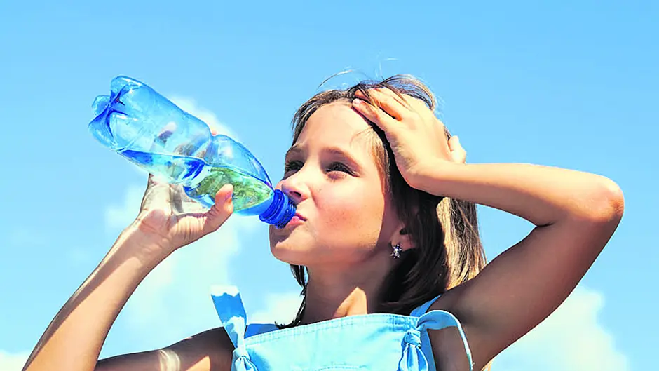 Heatwave prompts glass bottle warning Image