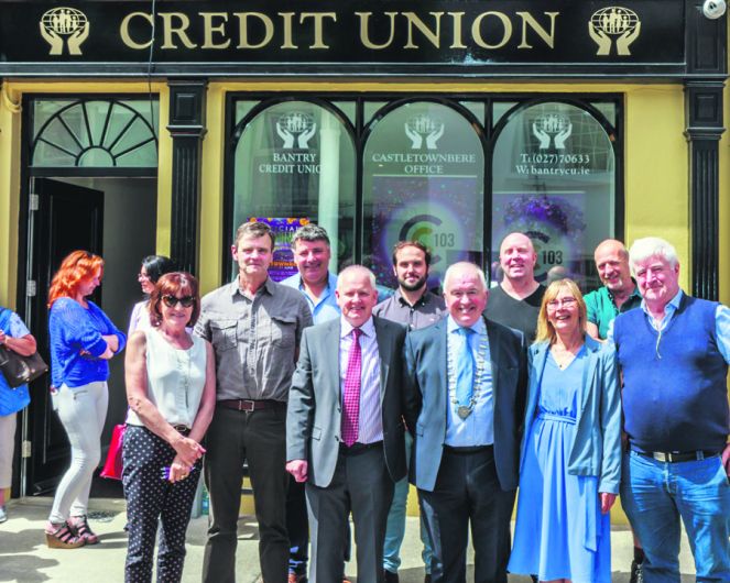 Castletownbere celebrates the opening of its new credit union Image