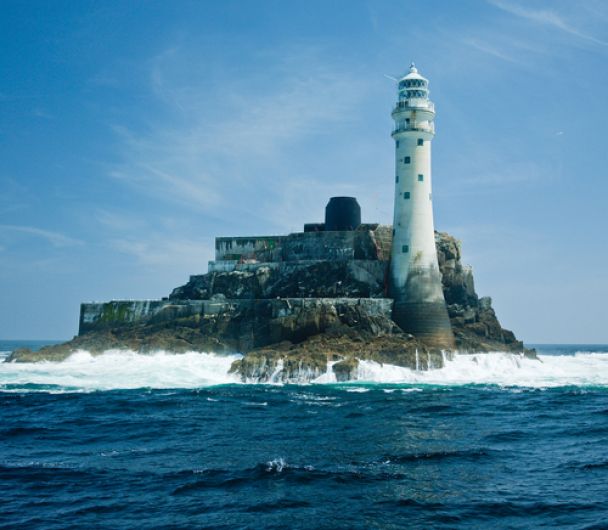 Fastnet's controversial light has been installed Image