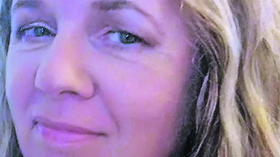 Family evacuated for second time as US fires threaten temporary home Image