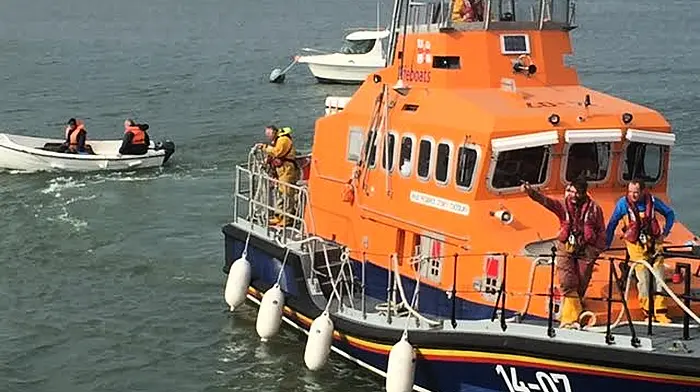 Two anglers rescued by Courtmac RNLI Image