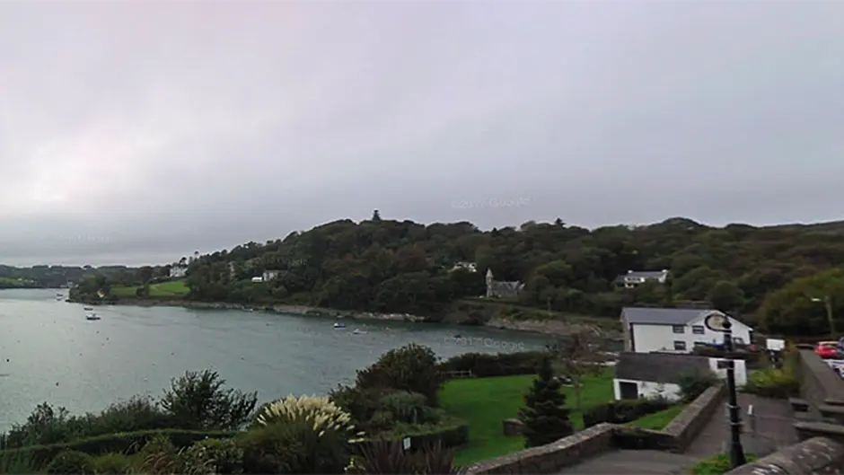 Belching buses don't help gourmet Glandore Image