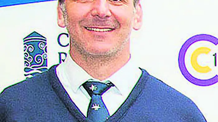 Bandon Tou-louse coach to France Image