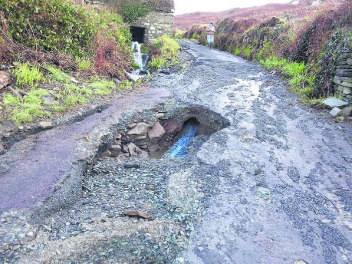 Delegation members see state of Cape roads Image