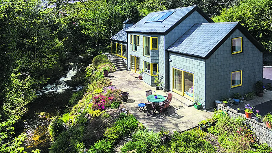 Roaring Water' makes a splash in Castletownbere Image