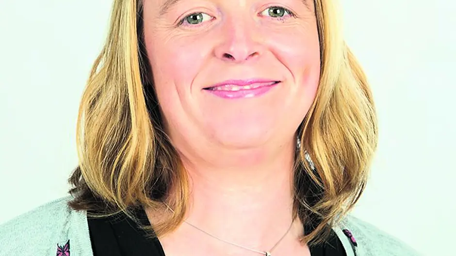 Louise sets up in Clon Image