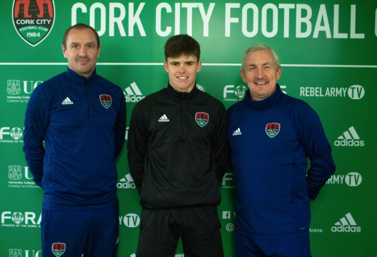 Schull star Hurley signs first professional contract with Cork City Image