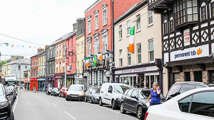 Traffic warden to divide time between towns Image