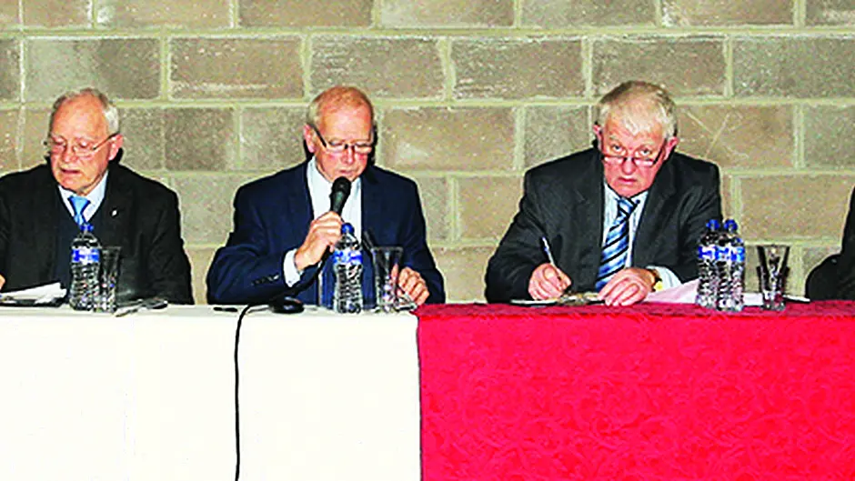 Fines and late finishing of leagues provide talking points in Carbery Image