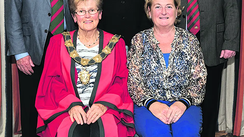 Just one woman in race as 10 vie for five mayoral positions Image