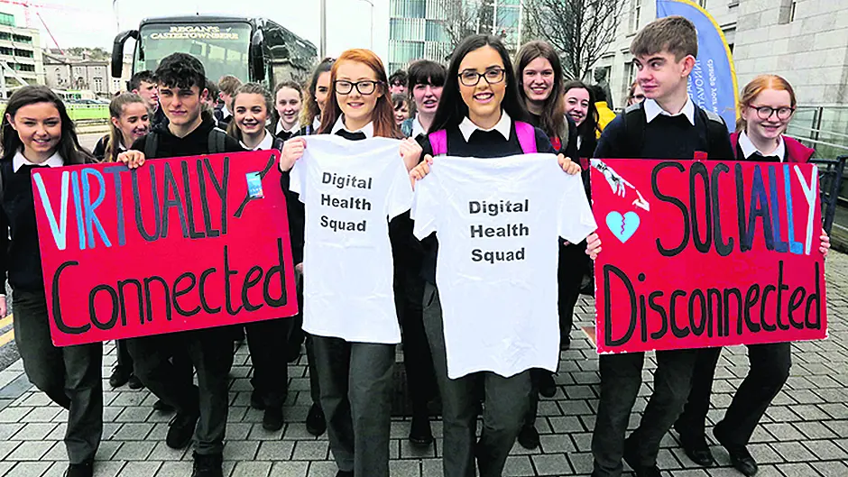Live with tech, and not through it, say students Image