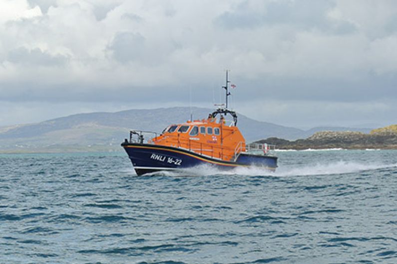 Baltimore RNLI carries out a medical evacuation from Cape Clear Island Image