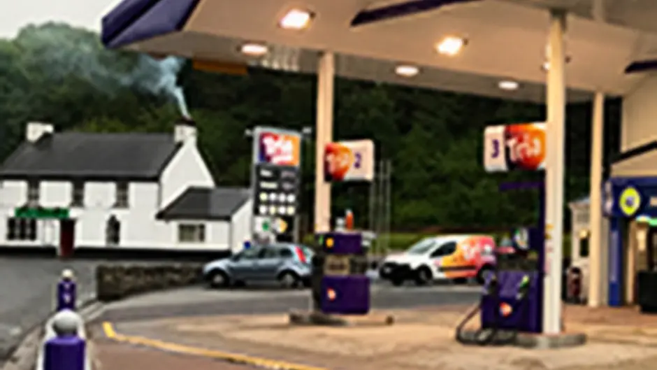 Criminals targeting local petrol stations often cut power lines Image