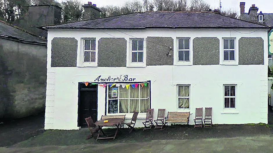 Courtmac pub wants smartphones to buzz off Image