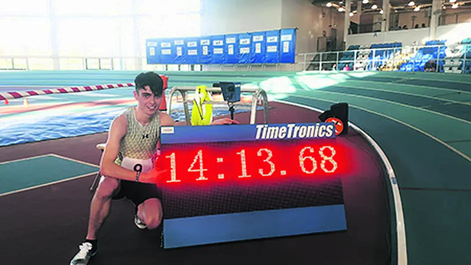 Darragh sets new national record Image