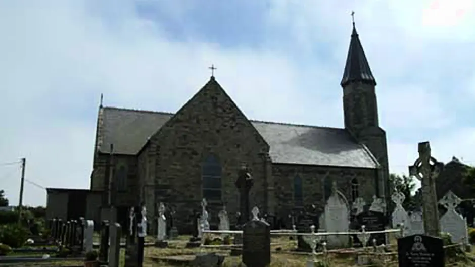 Gardaí investigating reports of cars targeted outside mass on Sunday Image