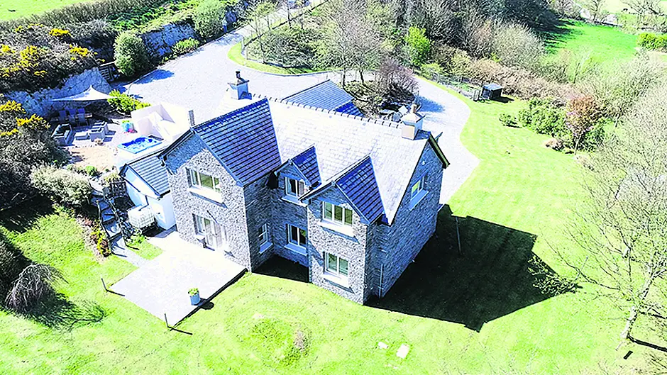 Turk Head delight! Coastal home with spectacular views Image