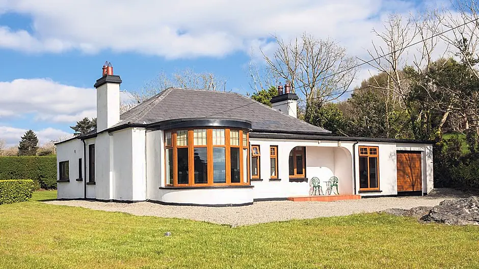 Ballylickey bungalow oozes coastal charm and cosiness Image