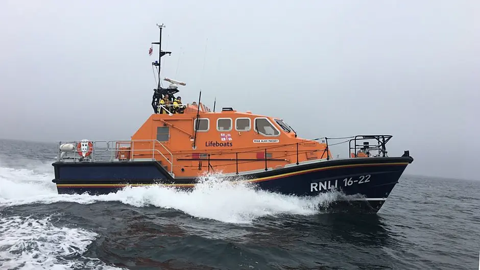 Baltimore RNLI provides assistance to a fishing vessel in difficulty Image